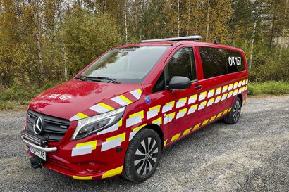 Oulun VPK:n  uusi miehistöauto taipuu sekä palokuntanuorten harrastukseen että tositoimiin hälytystehtävissä