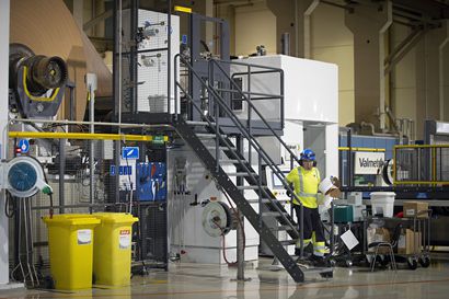 Stora Enso päätti: Oulun tehtaan toinenkin käytöstä poistettu paperikone muutetaan kartonkikoneeksi – jätti-investointi tuo tehtaalle noin 300 uutta työpaikkaa