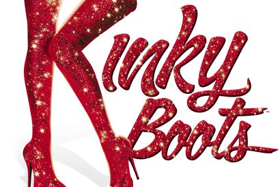 Kinky Boots -musikaali Oulun teatterissa helmikuussa 2025