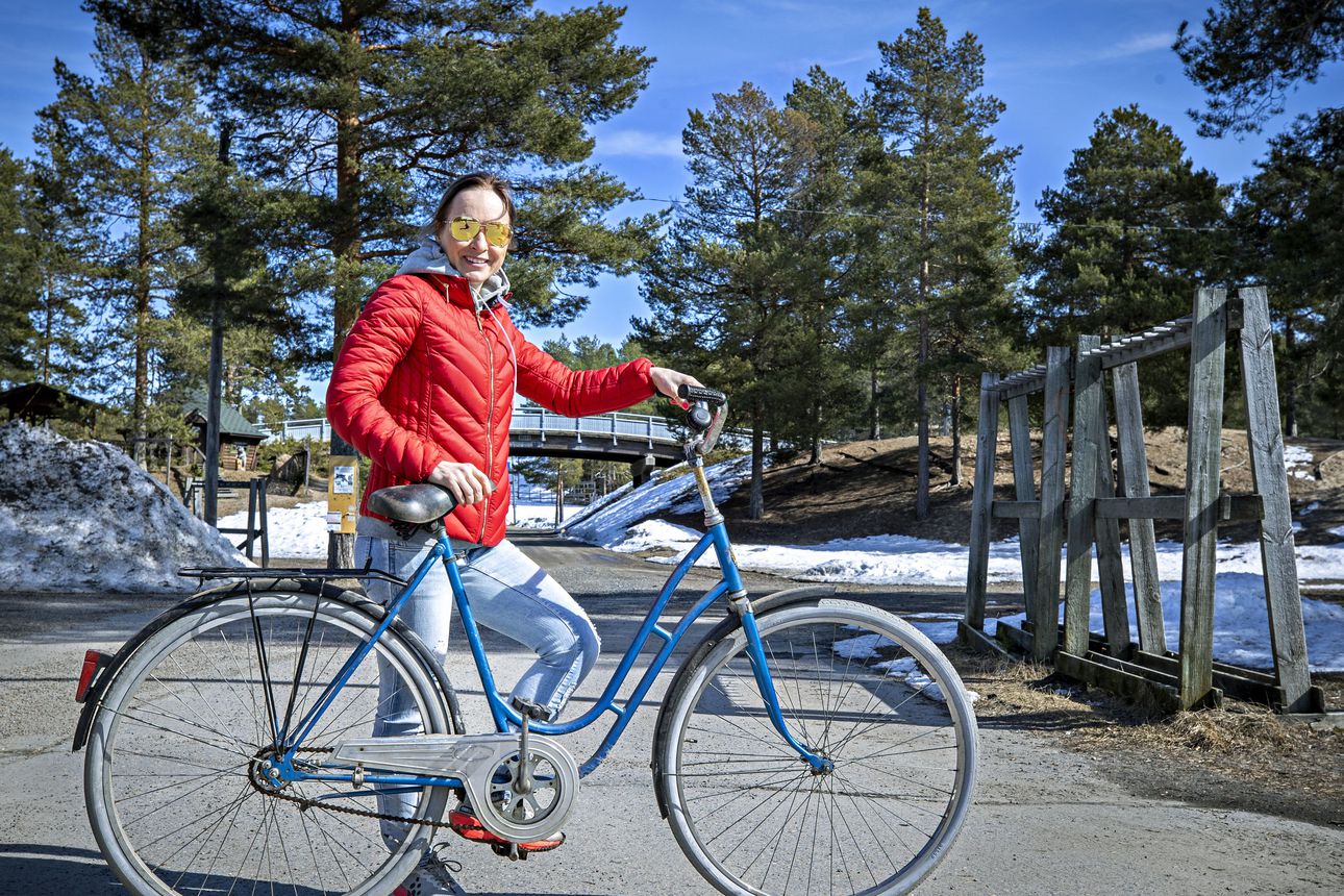 Kansainvälinen kilpaura on ohi, mutta Haukiputaan hiihtosuuruus Riitta-Liisa Roponen ei aio luopua liikunnallisesta elämäntavastaan – "Haluan tehdä asioita rennommin ja nauttia"