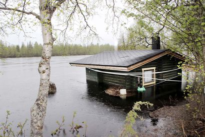 Ennustettua kovempi sade nosti Ivalojoen vedenpintaa selvästi – Ivalossa tulvahuippu voi olla jo tänään