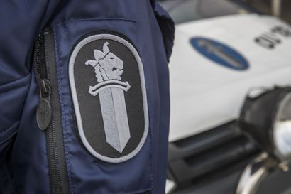 Poliisi sai ilmoituksen laukauksista Torniossa – Soramontulla tölkkejä ammuskellut menetti aseensa