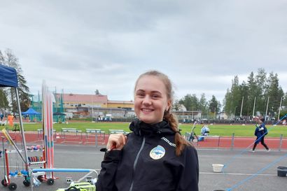 Ellinoora Ojala ennätyskunnossa nuorten SM-kisoissa – Ojala osallistui kiekkoon ja moukariin