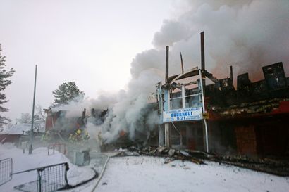 Lapin poliisi tutkii Saariselän Kuukkelin tulipaloa, ei epäillä rikosta mutta sitä ei ole myöskään suljettu pois  – nyt kaivataan silminnäkijöiden havaintoja kello  23 ja 05  väliseltä ajalta