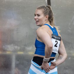 Elina Lampela avasi ulkoratakautensa voitolla Prahassa – Oulun Pyrinnön urheilija sai arvokasta ääriolojen kisaoppia: "Keli oli karmea"