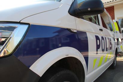 Suomeen tarvitaan noin 800 poliisia lisää vuoteen 2030 mennessä, arvioi tuore sisäisen turvallisuuden selonteko
