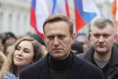 Europarlamentaarikko Alviina Alametsä perää lisää pakotteita Vladimir Putinin lähipiirille – oppositiojohtaja Alexei Navalnyi puhui mepeille