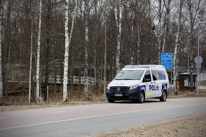 Useita poliisipartioita Oulun Kontinkankaalla – poliisi eristi alueita väkivaltarikostutkinnan vuoksi