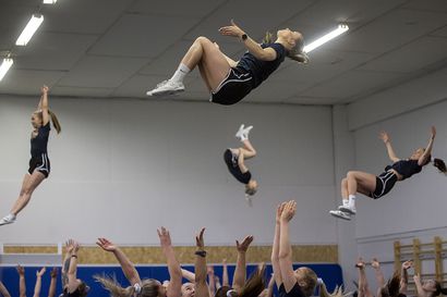 Pohjoisen cheerleadingväki kokoontuu lauantaina Haukiputaalla – haastajat Vaasasta, Rovaniemeltä ja Kemistä saapuvat mittaamaan Oulun seudun joukkueiden tason aluekilpailuissa