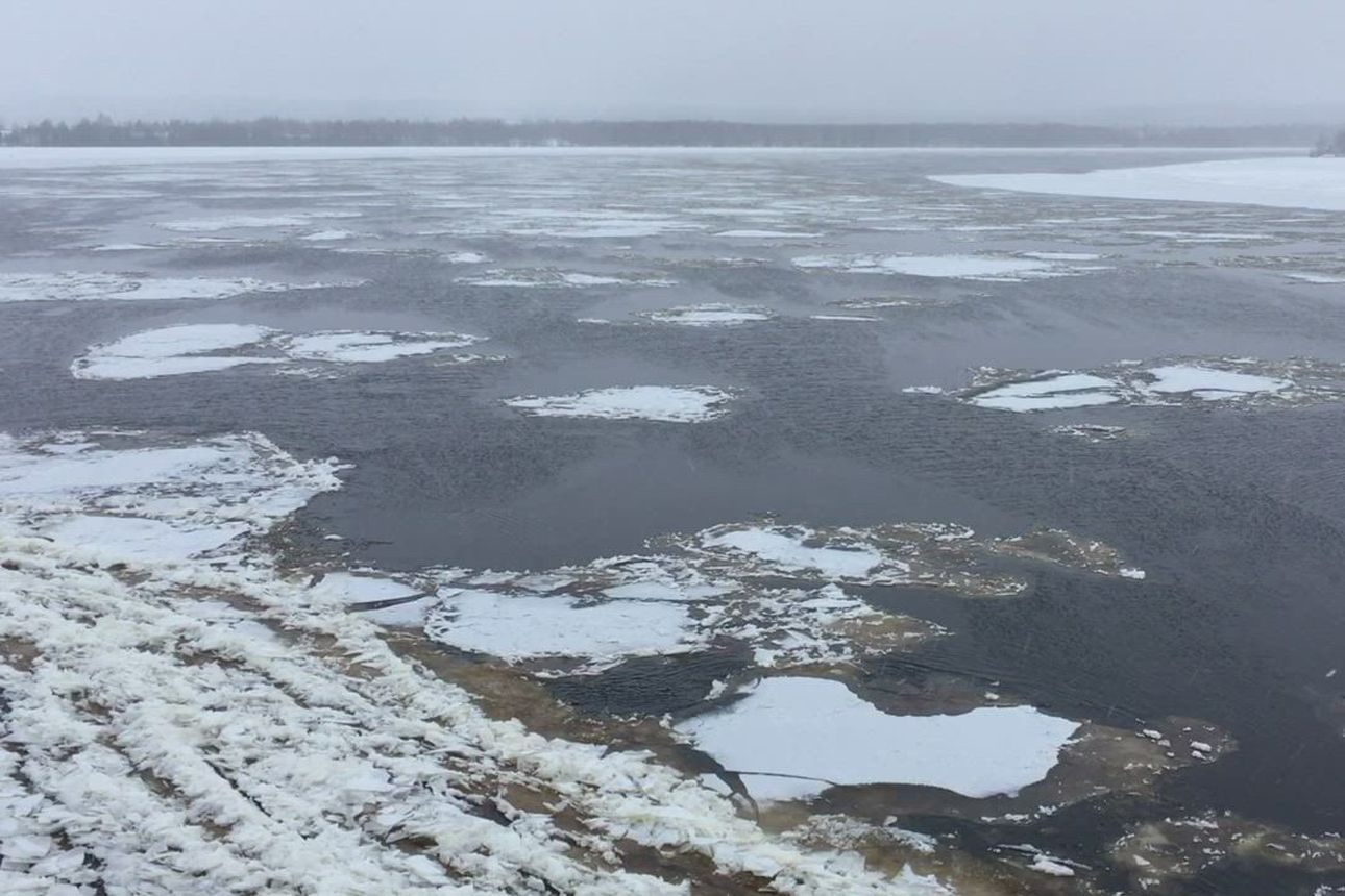 Rovaniemelle on syntynyt jo yli kaksi kilometriä pitkä jääpato