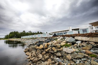 Kemin merenrantahuvilat ja kolme rovaniemeläishotellia palkittiin matkailugaalassa Rovaniemellä