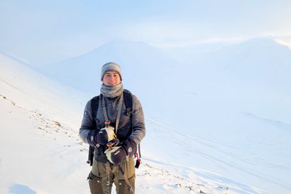 Vaihdossa jääkarhujen maassa – ruukkilaislähtöinen Kristofer Mäkinen tutkii jäätikköä ja viilettää lumilaudalla Huippuvuorilla