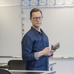 Oulussa opettajat kovilla huoltajien törkyviesteistä – "Kiroilua, panettelua, persoonan arviointia", kuvailee OAJ Oulun puheen­johtaja