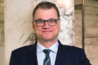 Kansanedustaja Juha Sipilä avaa Pyhäjoen joulumessut