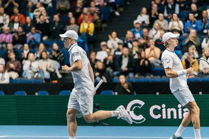 Suomi eteni toista kertaa peräkkäin Davis Cupin maailmanlohkokarsintaan – Heliövaara ja Ruusuvuori ratkaisivat nelinpelissä