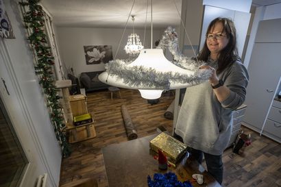 Hanna Kähkönen kutsui kourallisen vieraita oululaisia kotiinsa joulunviettoon: "Minut yllätti, että ihmiset olivat valmiita viettämään joulua ventovieraiden kanssa"