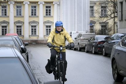 Olli Rehn polkee presidenttigallupin kärkipaikalla, ja aikaisemminkin Suomen Pankin pääjohtajan paikalta on noustu maan johtoon