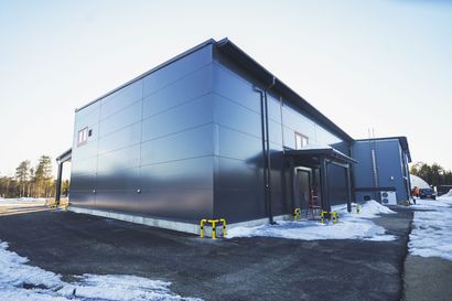 Ivalon kasarmialueen uudistaminen pääsi vauhtiin – ensimmäisenä valmistui uusi materiaalikeskus