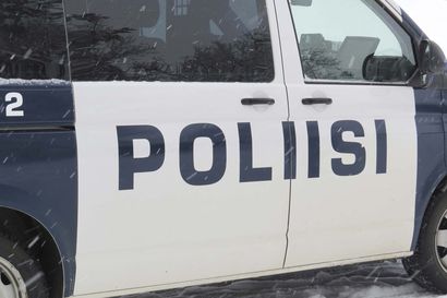 14-vuotias ajoi mopoautoa ja kuljetti matkustajaa tavaratilassa Torniossa