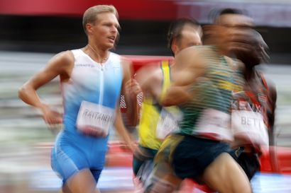 Estejuoksija Topi Raitanen juoksi 3  000 metrin esteiden finaaliin kauden parhaalla ajallaan