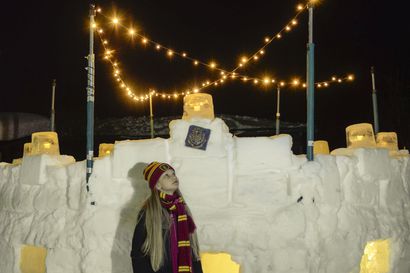 10-vuotias Minka on rakentanut perheensä kanssa Tolpanniemeen ihmeellisen Harry Potter -lumilinnan – lue tarina sen takana ja katso kuvat