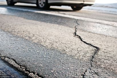 Pohjois-Pohjanmaan tiet säästynevät vakavimmilta kevätvaurioilta – teiden korjausvelka kasvaa silti tänä vuonna entisestään