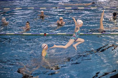 Nuoret taitouimarit mittelevät paremmuudestaan viikonloppuna Raksilassa – altaaseen hyppää yhteensä 152 uimaria