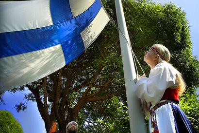 Vanhat kuvat: Juhannuksen viettoa Pohjois-Suomessa 1980-luvulta uudelle  vuosituhannelle – keskikesää on juhlittu niin kokkojen ääressä,  festivaaleilla kuin hiihtäen | Kaleva