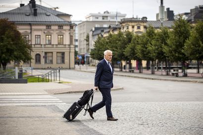 Energia toimii inflaation ajurina, palkkamaltti ankkurina – Oulussa vieraillut Suomen Pankin pääjohtaja Olli Rehn kannattaa täsmätoimia vähempiosaisten hyväksi
