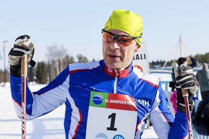 Juha Alm suksi hopealle veteraanien SM-hiihdoissa