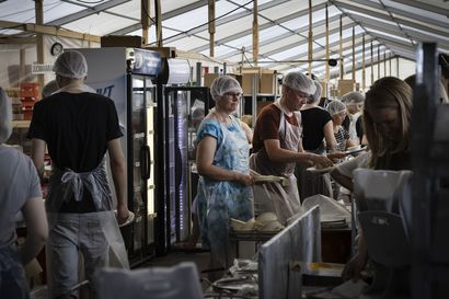 Yli satatuhatta litraa ruokaa ja kolmesataa tuhatta jäätelöä – Näin Suviseurojen järjestäjät varautuvat viikonloppuun