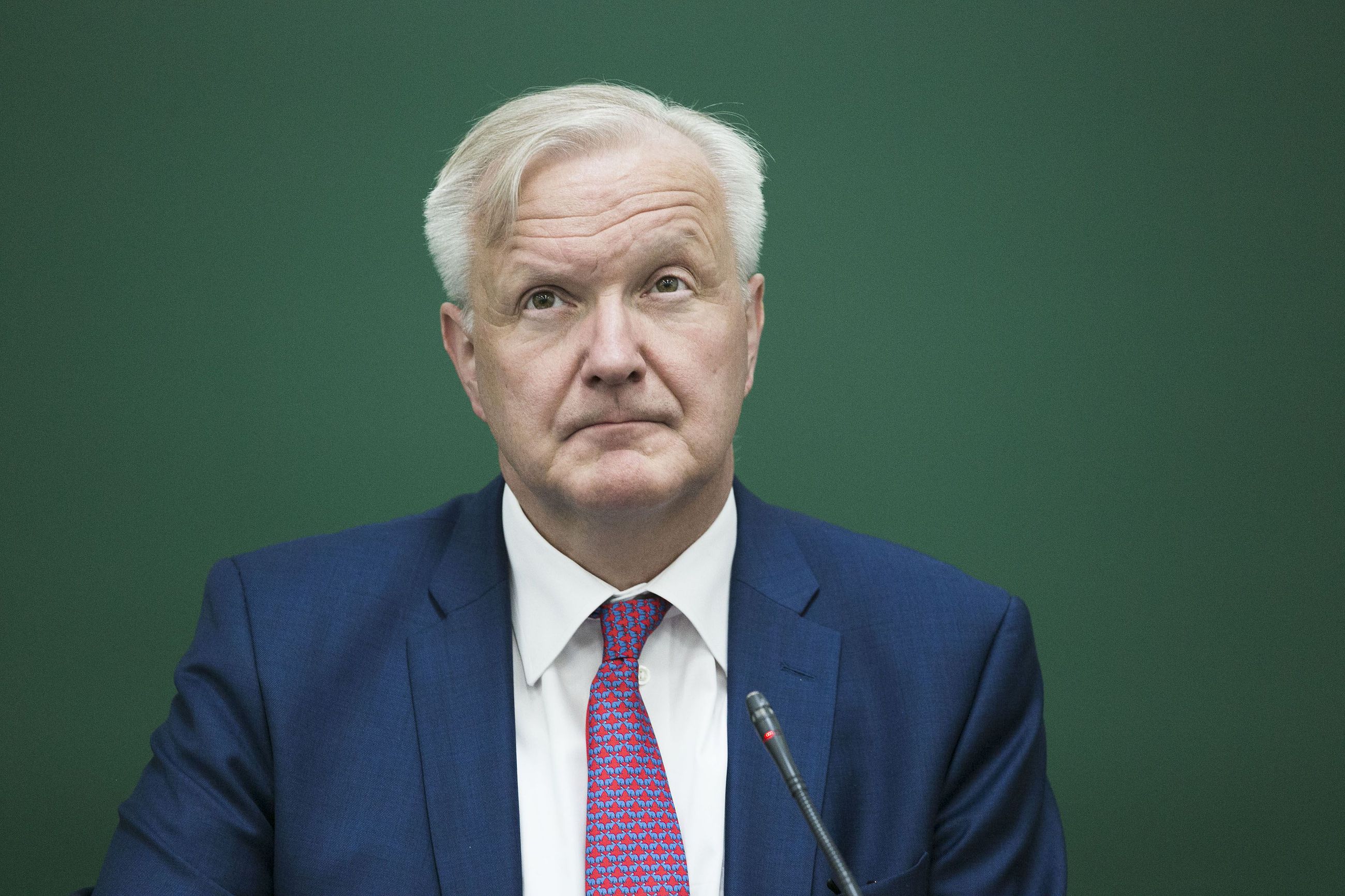 Suomen Pankin pääjohtaja Olli Rehn IS:n presidenttigallupin ykkönen, Mika  Aaltola mustana hevosena korkealla | Kaleva