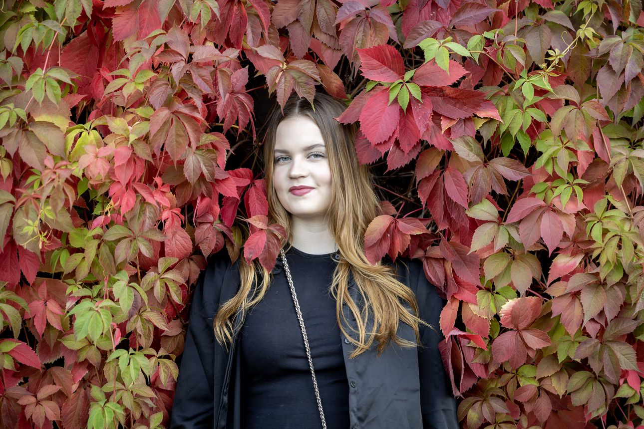 Liina Mäkelä, 17, toivoo kouluihin mielenterveystarkastuksia – Oululaistunut Pohteen nuorisovaltuuston puheenjohtaja tähtää politiikan huipulle