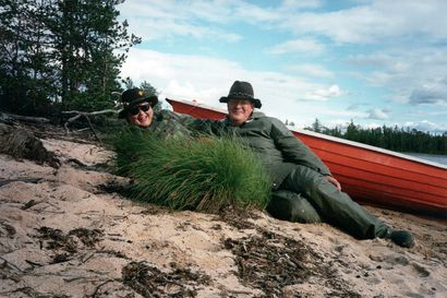 Tapio-puolison kuolema sai Marita Tuomilaakson hävittämään yhteiset kalastusvälineet – uudessa kirjassaan hän muistelee kalastuksen ja rakkauden täyteisiä vuosia