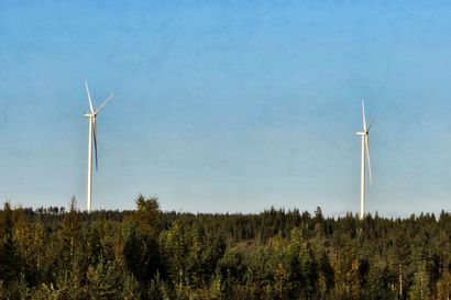 Pudasjärven tuulivoimapuisto Tolpanvaarassa alkaa saavuttaa lopullisen muotonsa – viimeinen mylly pystytetään lähiviikkoina
