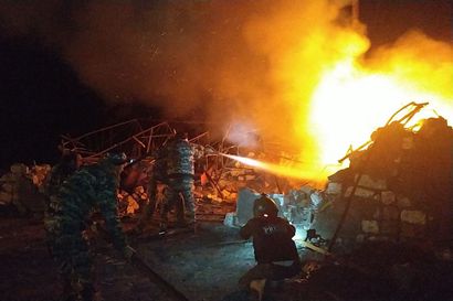 Vuoristo-Karabahiin sovittiin tulitauko maanantaiaamulle – osapuolet syyttivät toisiaan tulitauon rikkomisesta lähes välittömästi