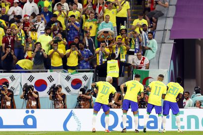 Mestarisuosikki Brasilia murskasi Etelä-Korean, puolivälierissä vastaan asettuu rangaistuspotkukilpailussa voiton napannut Kroatia