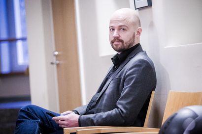 HS: Poliisi aloittaa esitutkinnan Mikko Kärnän professori Tuomas Ojasta koskevasta tviittailusta