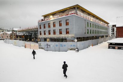 Uroksen taloustilanne ei vaikuta Oulun torihotelliin, jonka operaattorineuvottelut ovat edelleen kesken – "Eihän se niin mene, että kaupunki rupeaa rakentamaan loppuun"