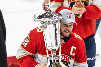 Tkachuk maalasi Florida Panthersin Stanley Cupin finaaleihin – voittomaalin syöttänyt Barkov nosti pokaalin