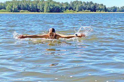 Kempeleläiselle Nooralle uinti on tärkeä harrastus – kesällä hän harjoittelee luonnonvesissä ja urheilee koko perheen kanssa