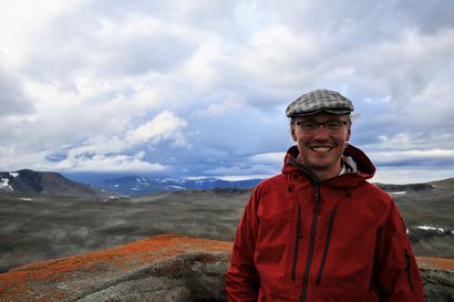 Pyysimme Pohjois-Norjan retkikohteet kiertänyttä Harri Ahosta listaamaan 9 kokemisen arvoista päiväretkeä – Uudessa kirjassaan Ahonen esittelee 160 luontopaikkaa Finnmarkista