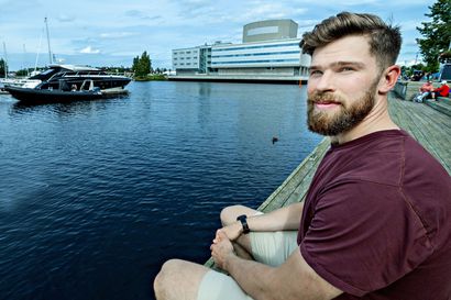 Jani Hakanpäästä, 31, on tullut entistäkin herkempi esikoislapsensa myötä – NHL-puolustaja tuntee Oulun kodikseen: "Kärpät on varmasti ykkösvaihtoehtoni"