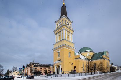 Jouluyön messuun pääsee Oulussa seitsemässä kirkossa