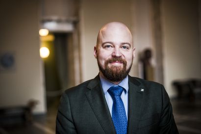 Mikko Kärnä ei asetu ehdolle seuraaviin eduskuntavaaleihin – syynä Paavo Väyrynen