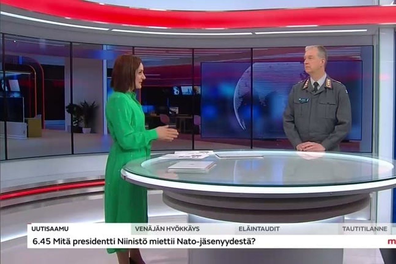 Maanpuolustuskorkeakoulun johtaja eversti Petteri Kajanmaa arvioi Ukrainan sodan tilannetta 24. maaliskuuta.