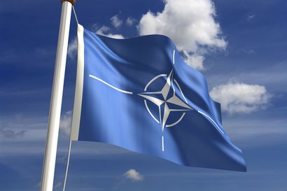 Suomen valtiojohto teki virallisen päätöksen Naton jäseneksi hakemisesta – Niinistö: "kokonaisturvallisuus kasvaa eikä se ole keneltäkään pois"