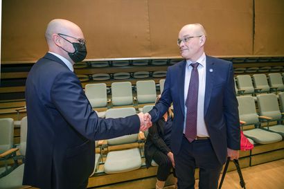 Haastaja Jukka Kujala nousi Tornion kaupunginjohtajaksi - "Nyt tässä työt alkavat, paljon haasteita edessä Torniossa ja Rovaniemellä pitää asiat siirtää muiden hoitoon."