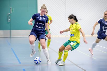 Tiia Juntikka kuritti Tampereen Ilveksen riveissä kasvattiseuraansa Futsal Team Kemi-Torniota