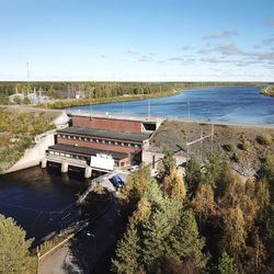 Kalasydän-kalatien asennustyöt alkaneet Iijoen Raasakassa – vaelluskalojen ylisiirtoa toteutetaan alkukesästä entiseen malliin
